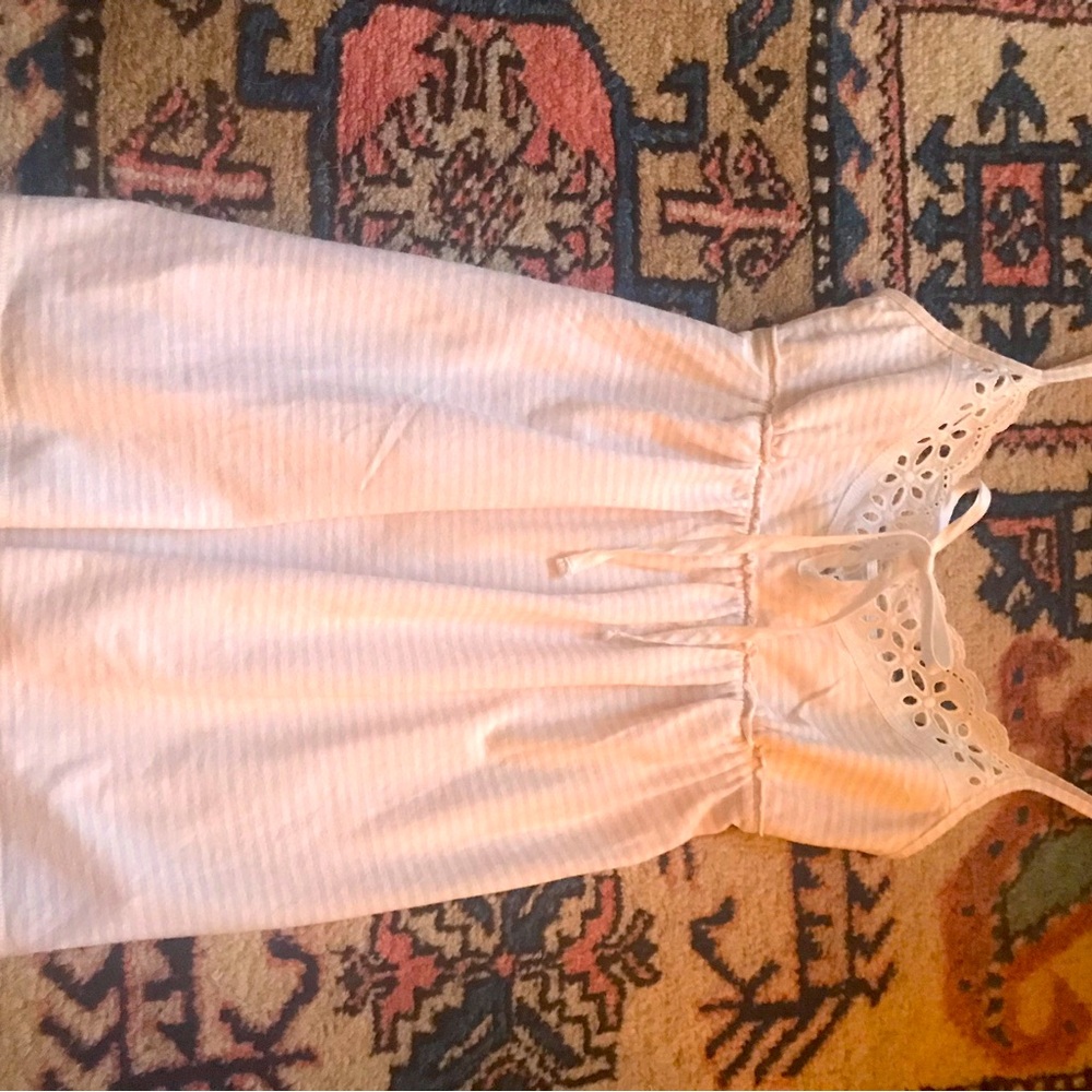 Sweet Hollister tank. Gentle mauve white stripe with lace tie yoke.